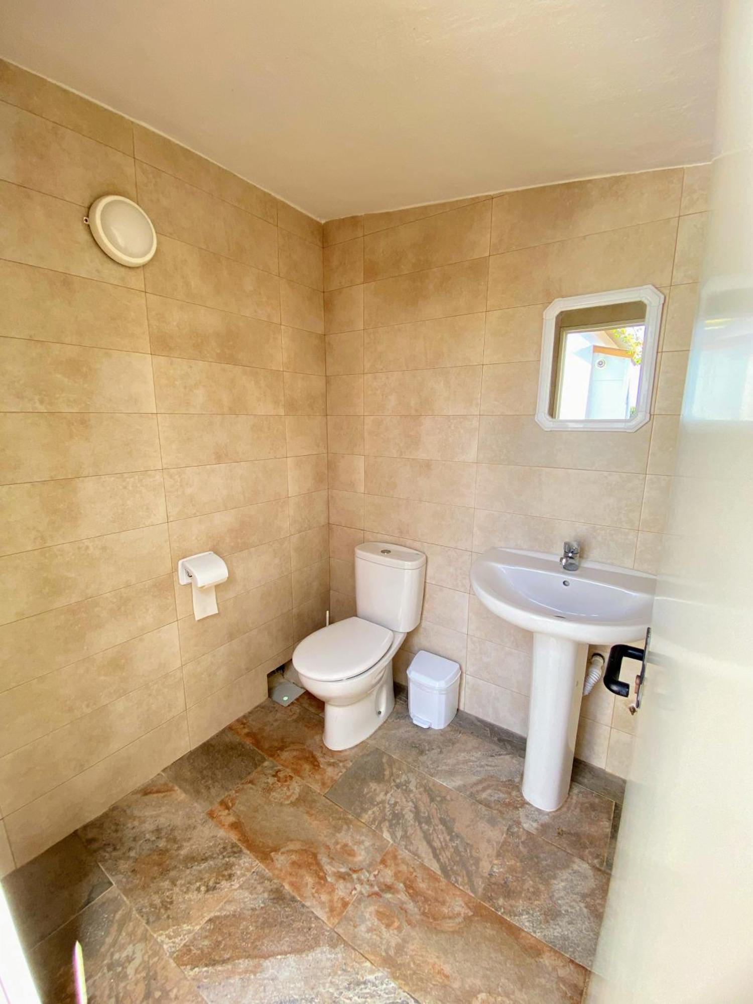 Con Encanto En Conil Solo Familias Y Parejas Holiday home *